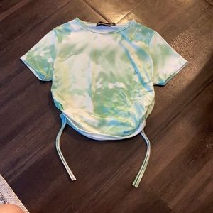 PrettyLittleThing crop t-shirt